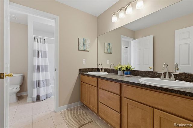 46448 Leanna Drive, Macomb, MI 48044