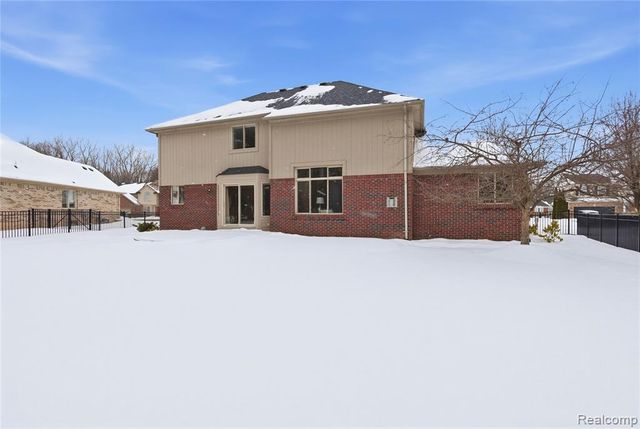 46448 Leanna Drive, Macomb, MI 48044