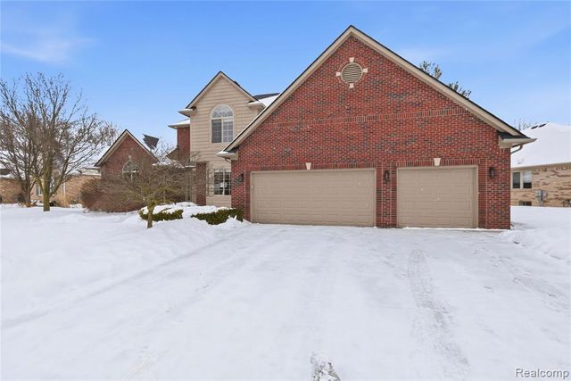 46448 Leanna Drive, Macomb, MI 48044