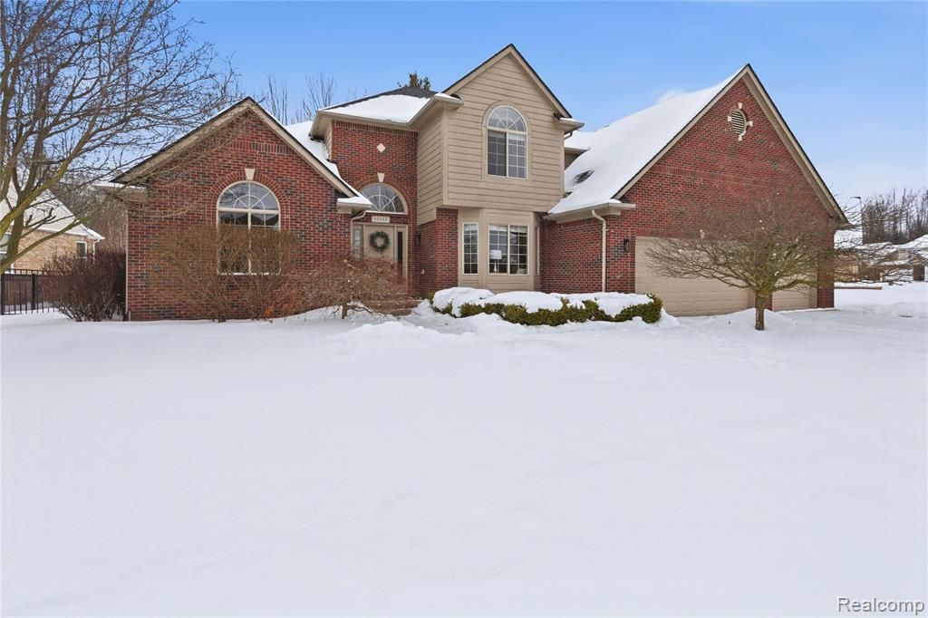 46448 Leanna Drive, Macomb, MI 48044