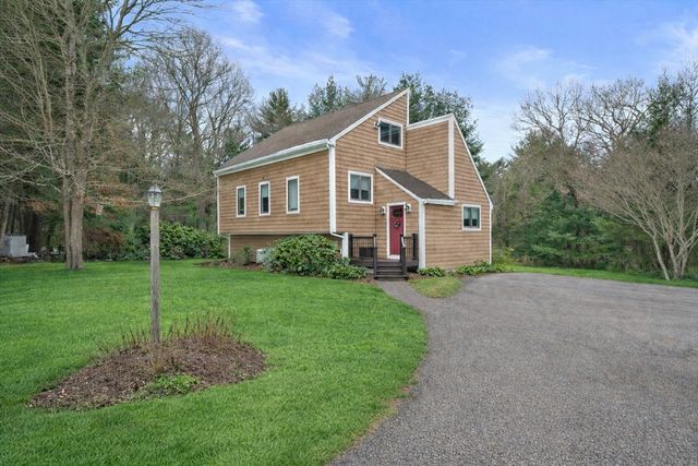 12 Herring Brook Ln, Pembroke, MA 02359