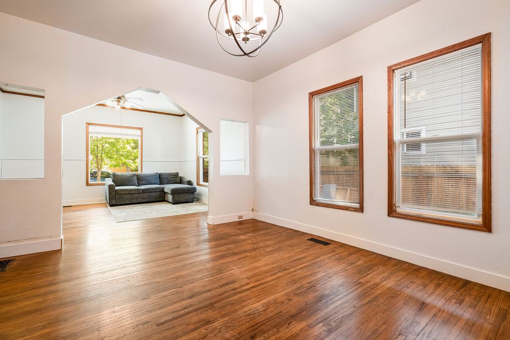 Image 26 of property listing at 120 4th Avenue E, Kalispell, MT 59901