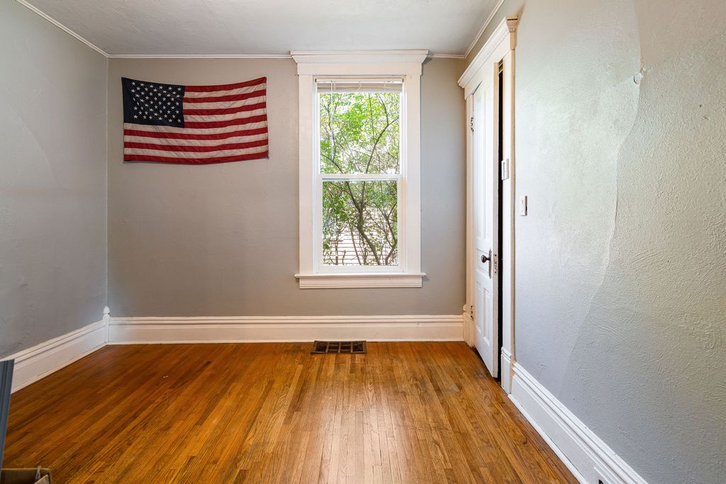 Image 35 of property listing at 120 4th Avenue E, Kalispell, MT 59901