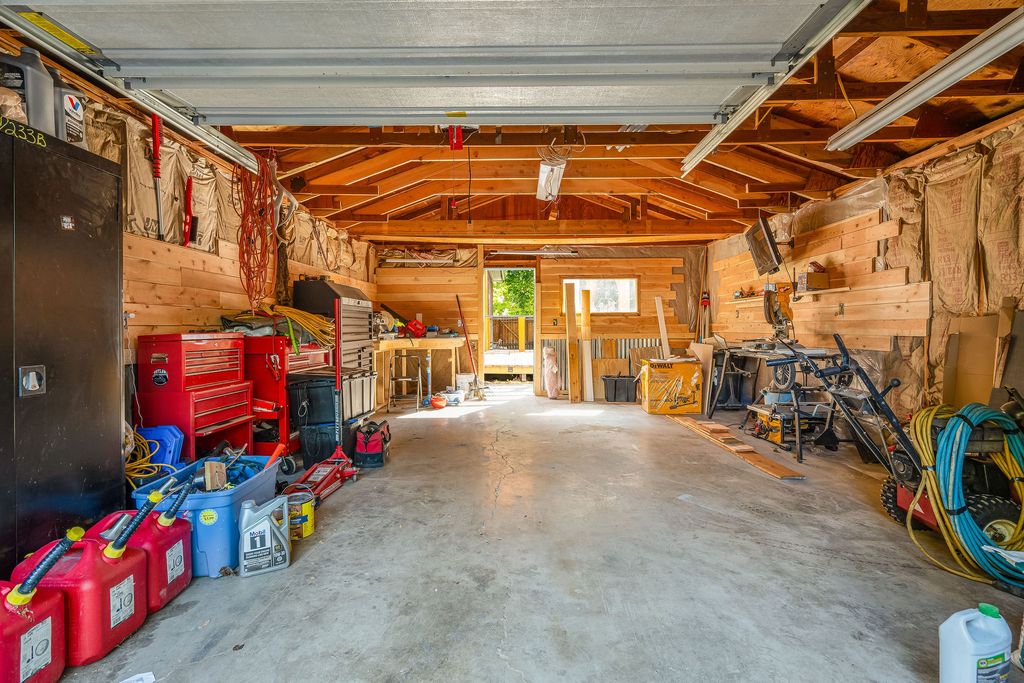 Image 46 of property listing at 120 4th Avenue E, Kalispell, MT 59901