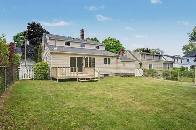 95 Gleason Rd, Lexington, MA 02420