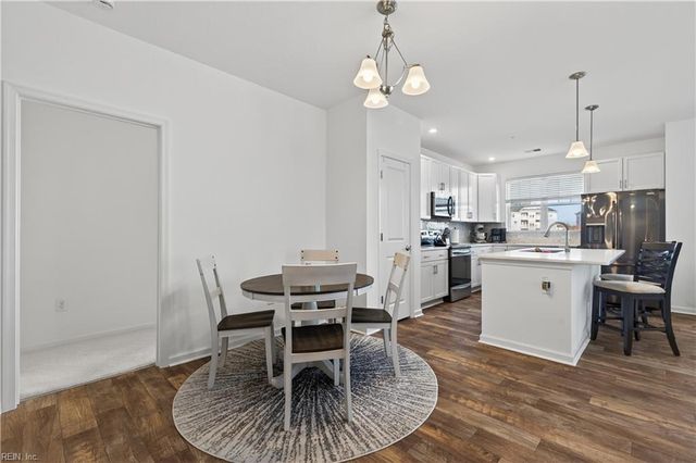 1509 Waitsel Dr Unit 207, Chesapeake, VA 23320