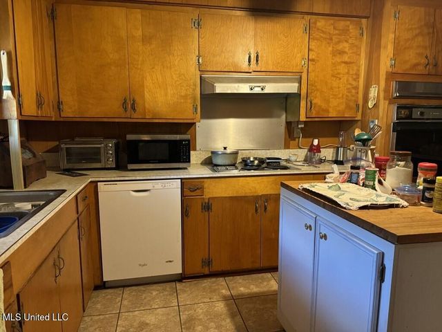 309 Armstrong Street, Natchez, MS 39120