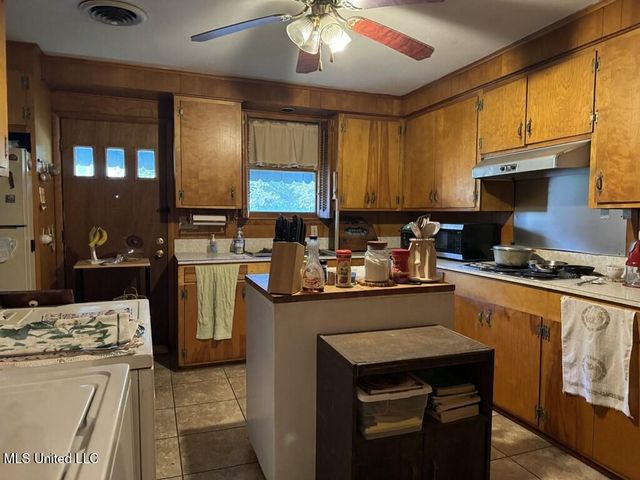 309 Armstrong Street, Natchez, MS 39120