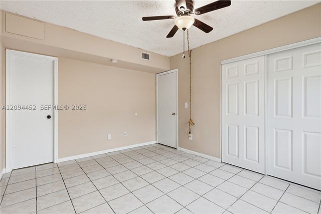 2655 W 67th Pl 14-13, Hialeah, FL 33016