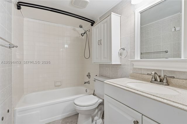 2655 W 67th Pl 14-13, Hialeah, FL 33016