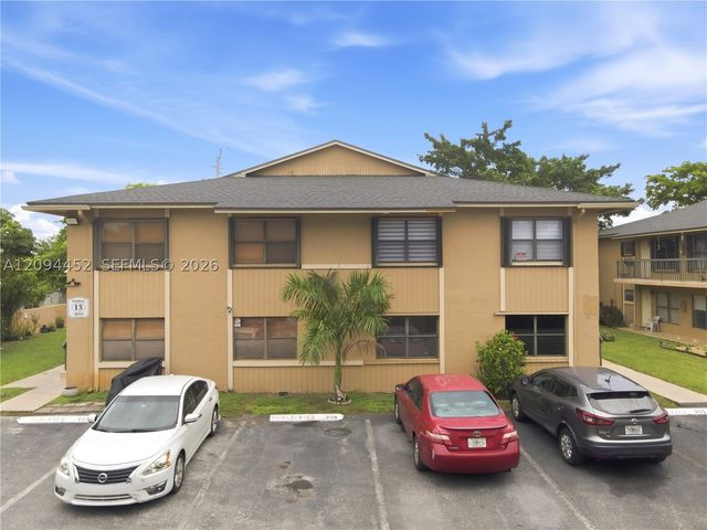 2655 W 67th Pl 14-13, Hialeah, FL 33016