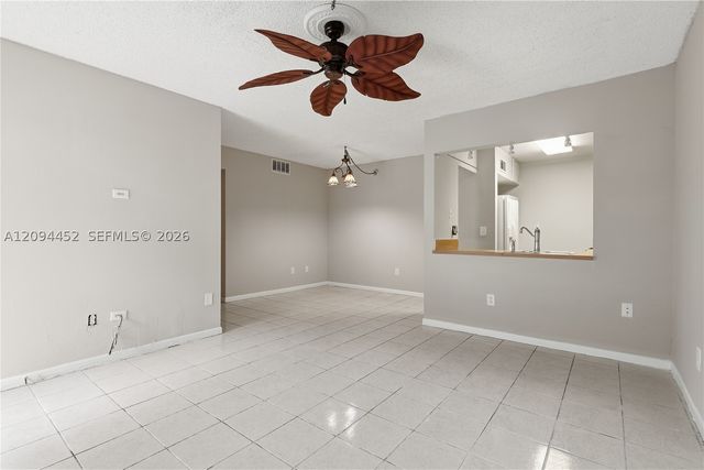 2655 W 67th Pl 14-13, Hialeah, FL 33016