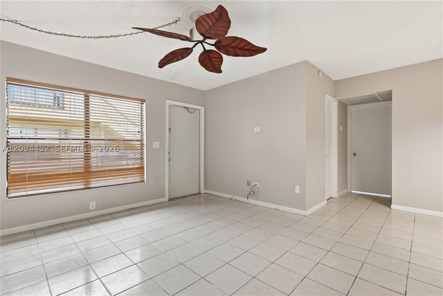 2655 W 67th Pl 14-13, Hialeah, FL 33016