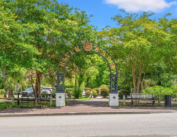 2236 Woodstork Dr., Conway, SC 29526