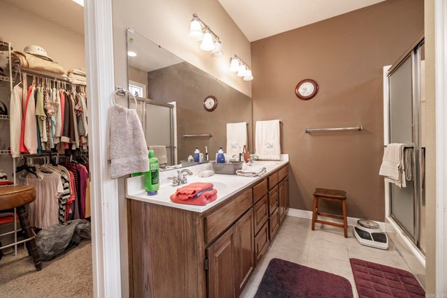 7 JAGUAR Circle, Hot Springs Village, AR 71909