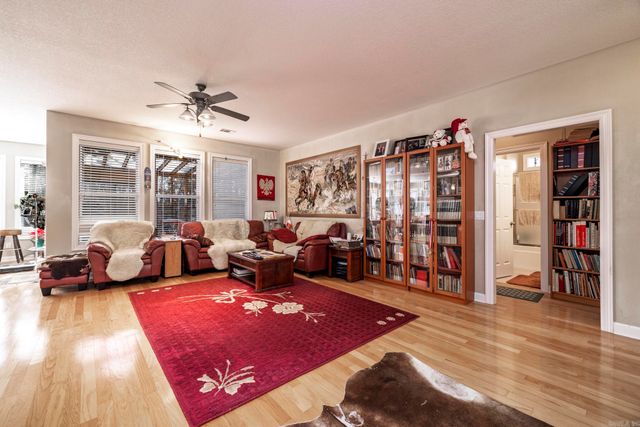 7 JAGUAR Circle, Hot Springs Village, AR 71909