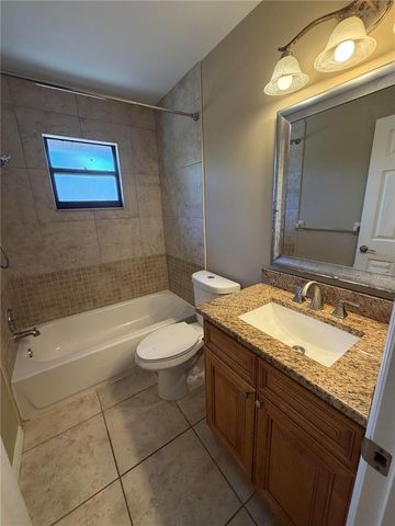 3413 51ST AVENUE CIRCLE W 205, Bradenton, FL 34210