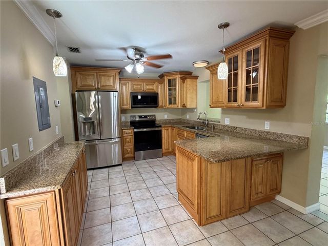 3413 51ST AVENUE CIRCLE W 205, Bradenton, FL 34210