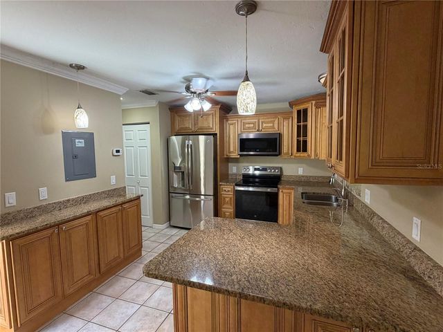 3413 51ST AVENUE CIRCLE W 205, Bradenton, FL 34210