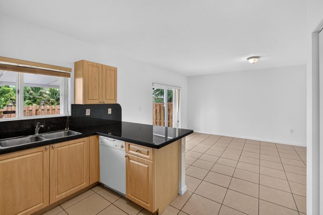 5732 SW 162nd Pass 5732, Miami, FL 33193