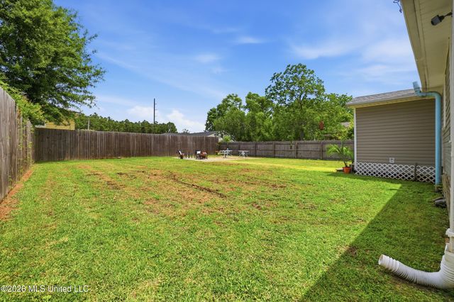 415 Wainwright Street, Waveland, MS 39576