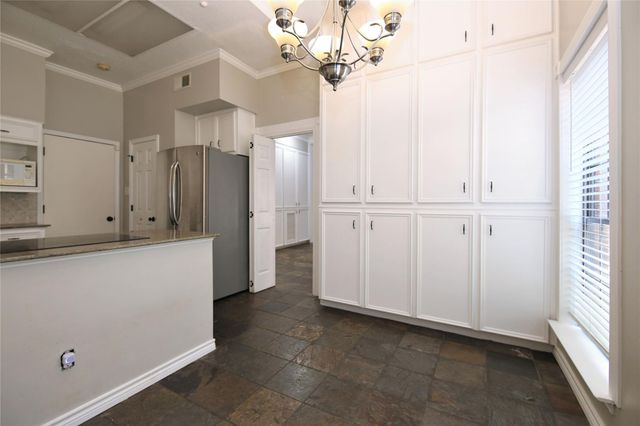 1126 Nantucket 3, Houston, TX 77057