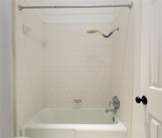 1126 Nantucket 3, Houston, TX 77057