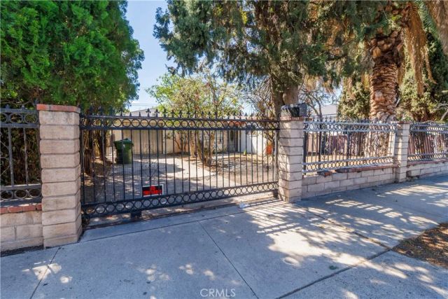 11465 Amboy Ave., Mission Hills (san Fernando), CA 91340