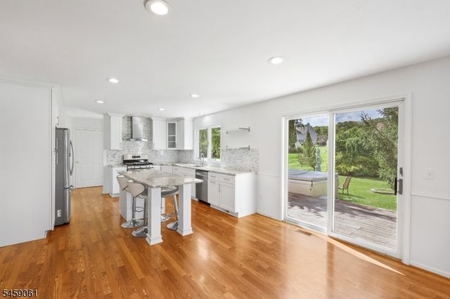 61 Rock Rd, Washington Twp., NJ 07853