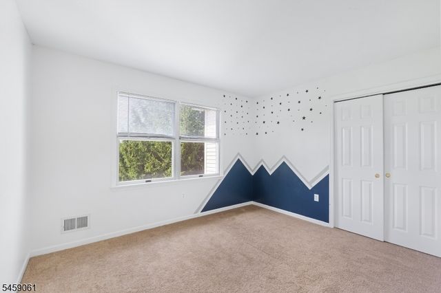 61 Rock Rd, Washington Twp., NJ 07853