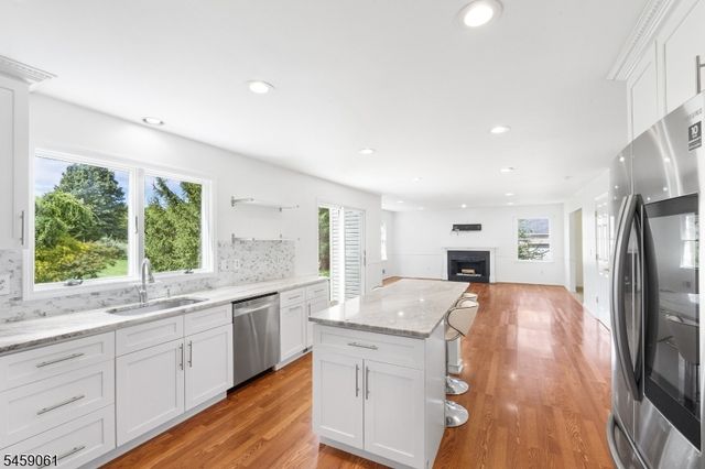61 Rock Rd, Washington Twp., NJ 07853