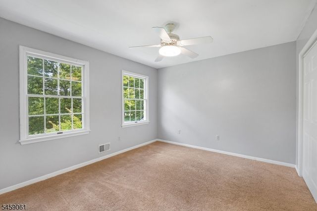 61 Rock Rd, Washington Twp., NJ 07853