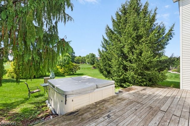 61 Rock Rd, Washington Twp., NJ 07853