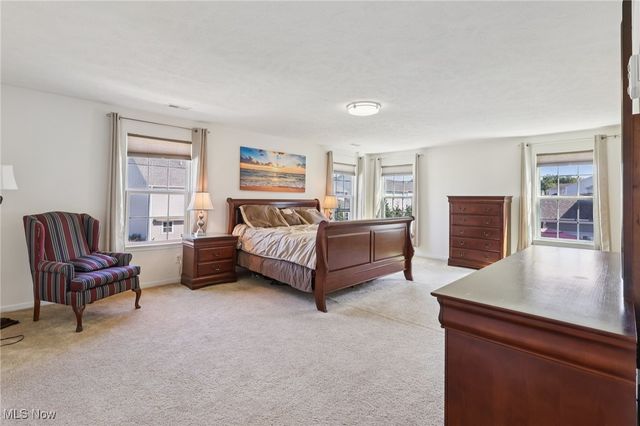 818 Hilliary Lane, Aurora, OH 44202