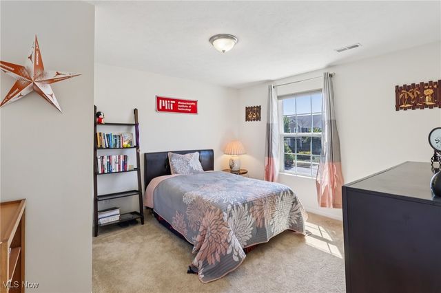 818 Hilliary Lane, Aurora, OH 44202