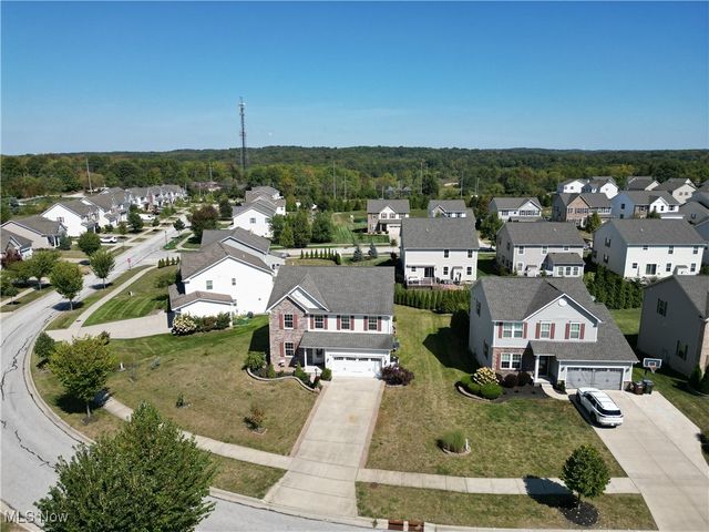 818 Hilliary Lane, Aurora, OH 44202