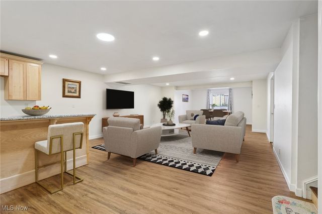 818 Hilliary Lane, Aurora, OH 44202