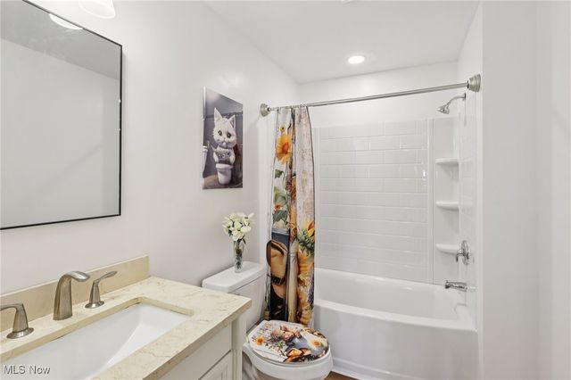 818 Hilliary Lane, Aurora, OH 44202