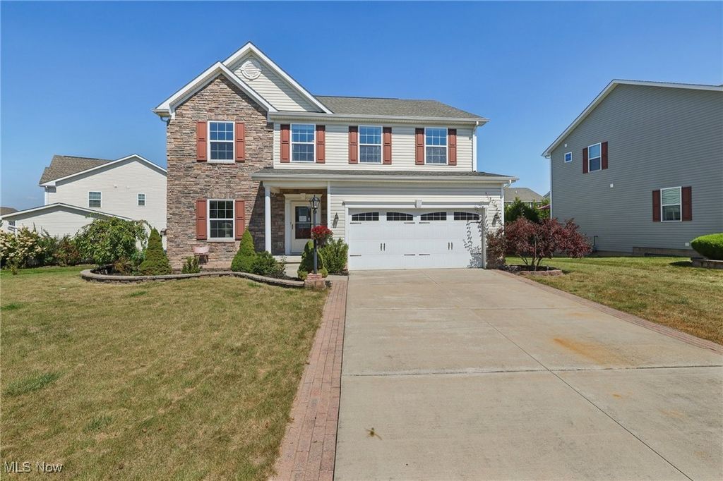 818 Hilliary Lane, Aurora, OH 44202