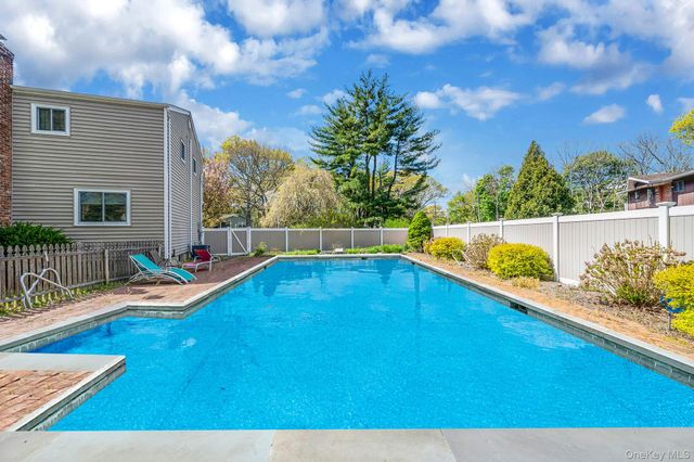 3 Otsego Avenue, Dix Hills, NY 11746