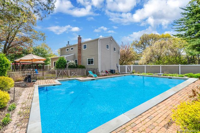 3 Otsego Avenue, Dix Hills, NY 11746