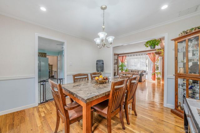 3 Otsego Avenue, Dix Hills, NY 11746