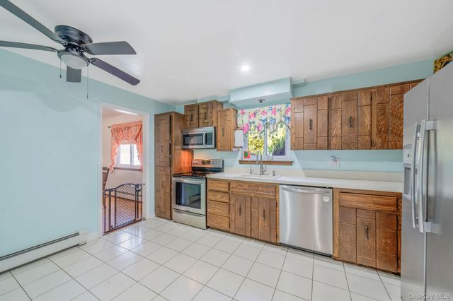 3 Otsego Avenue, Dix Hills, NY 11746