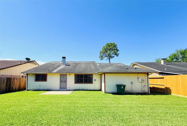 12074 Fairpoint Drive, Houston, TX 77099