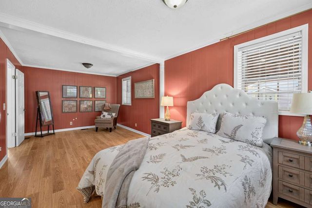 976 SW Walker Lake Road, Conyers, GA 30094
