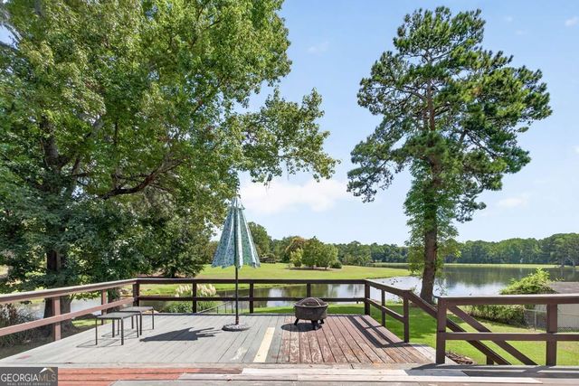 976 SW Walker Lake Road, Conyers, GA 30094
