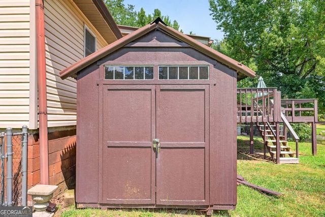 976 SW Walker Lake Road, Conyers, GA 30094