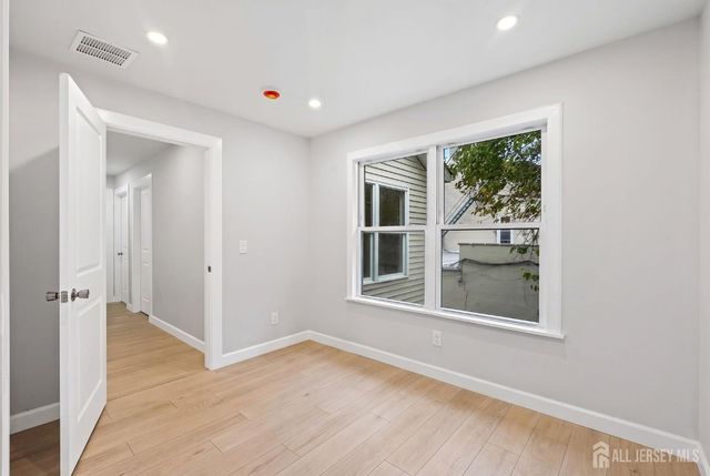 8 James Street, New Brunswick, NJ 08901