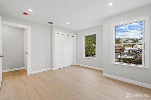 8 James Street, New Brunswick, NJ 08901
