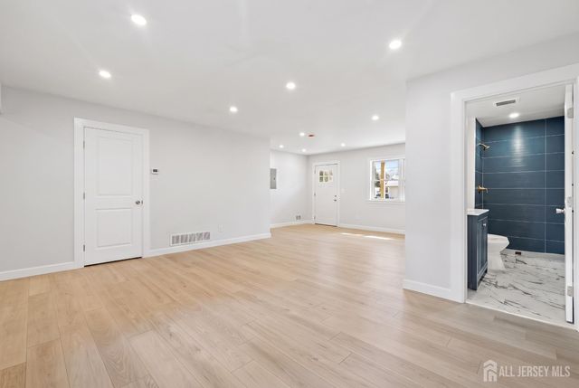 8 James Street, New Brunswick, NJ 08901